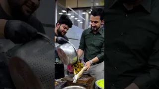 مواطنون يسخرون من مشهد تمثيلي للنائب مصطفى سند يمثل على الشعب ولا يمثلهم في البرلمان 