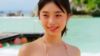 fashionable swimsuit himena kikuchi