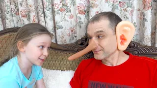 Lisa plays Copy me Challenge with Dad and more funny challenges