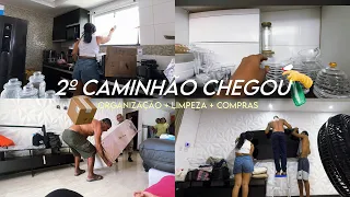 VLOG PARTE FINAL DA NOSSA MUDANÇA  INSTALAMOS A TELEVISÃO ORGANIZAMOS TODA COZINHA + LIMPEZA PESADA