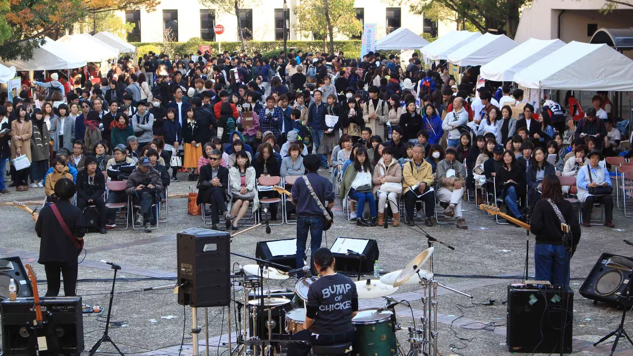 Stage performance ideas to excite a cultural or school festival