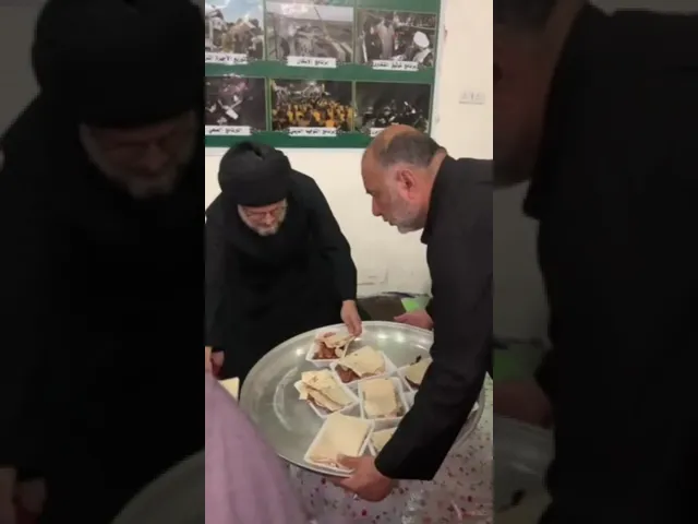 ⁣العلماء وخدمة الزوار