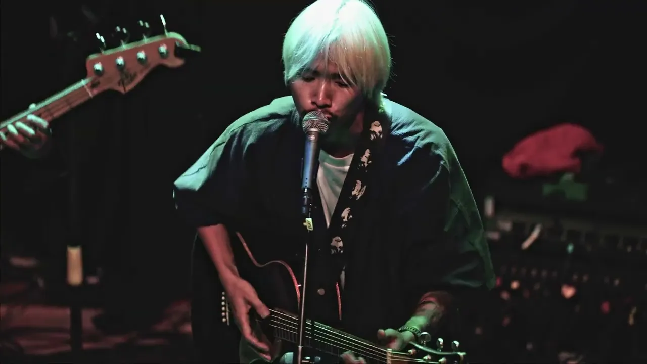 Lam (Live in Saigon)