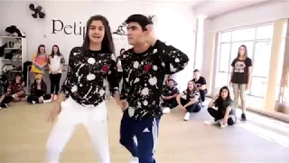 أجمل رقص على أغنية                      بوم بوم تم تم دندنها