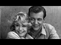 Download Lagu Beyond the Sea (Lyrics) | Bobby Darin
