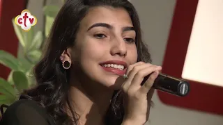 مريتيا بإحساس جميل جد ا ترنم لنا ترنيمة هارمي كل اتكالي عليك    برنامج عم بشارة على الهوا دندنها