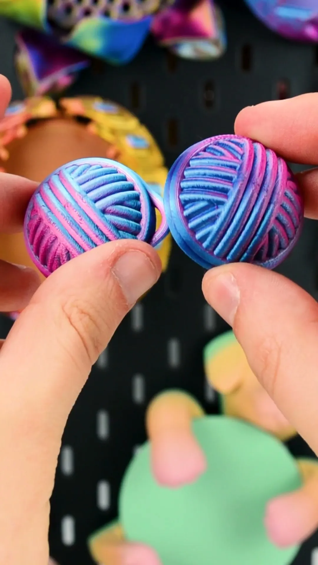 Yarn Ball: Container keychain 