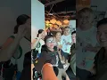 Lagu Geniet van een uitzicht van een miljoen dollar op de 88e verdieping van Taipei 101 voor slechts ₱...