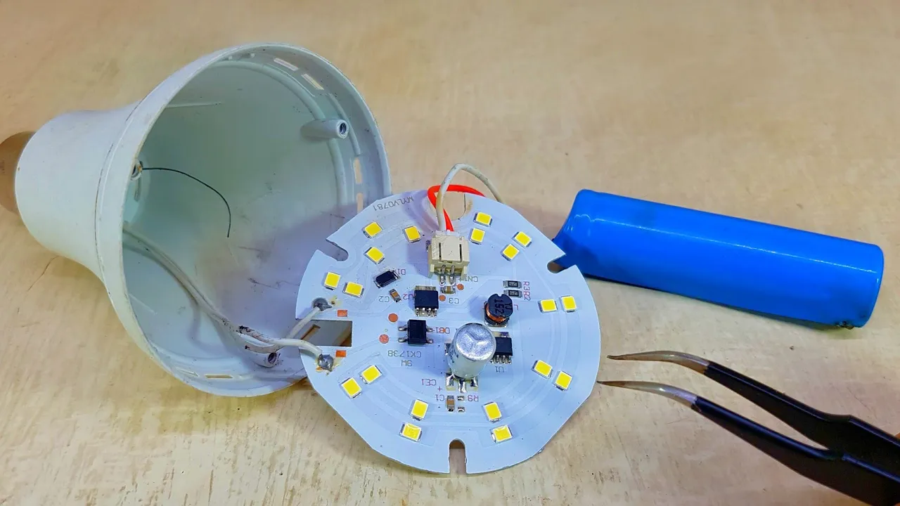 Rechargeable LED bulb repairing| 💡 |Emergency light battery replacement.