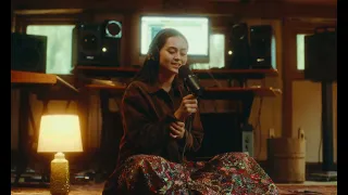 Jasmine Thompson - No Poetry (live at the barn)