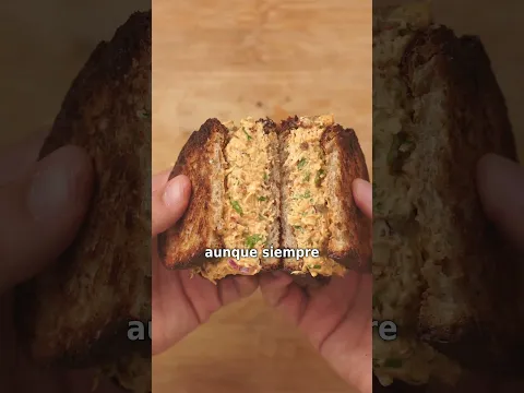 Sandwich de ensalada de pollo
