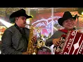 Grupo Manada - Popurrí Norteño [La Puerta Negra y Ni Parientes Somos] (En Vivo)