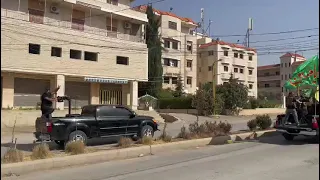 آل زعيتر في حي الشراونة بعلبك يتجهزون مع اسلحة ثقيلة و محمولات للتوجه الى منطقة المعارك في بيروت 