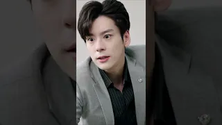 تم دفع البطلة إلى أسفل الدرج وكان الرئيس التنفيذي قلقا للغاية UnforgettableLove 