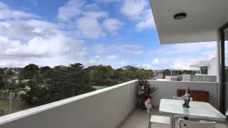 https://i.ytimg.com/vi_webp/F_3mGaaSU3U/mqdefault.webp
