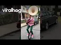 Download Lagu Smooth Recovery After Unicycling Tuba Player Stumbles || ViralHog