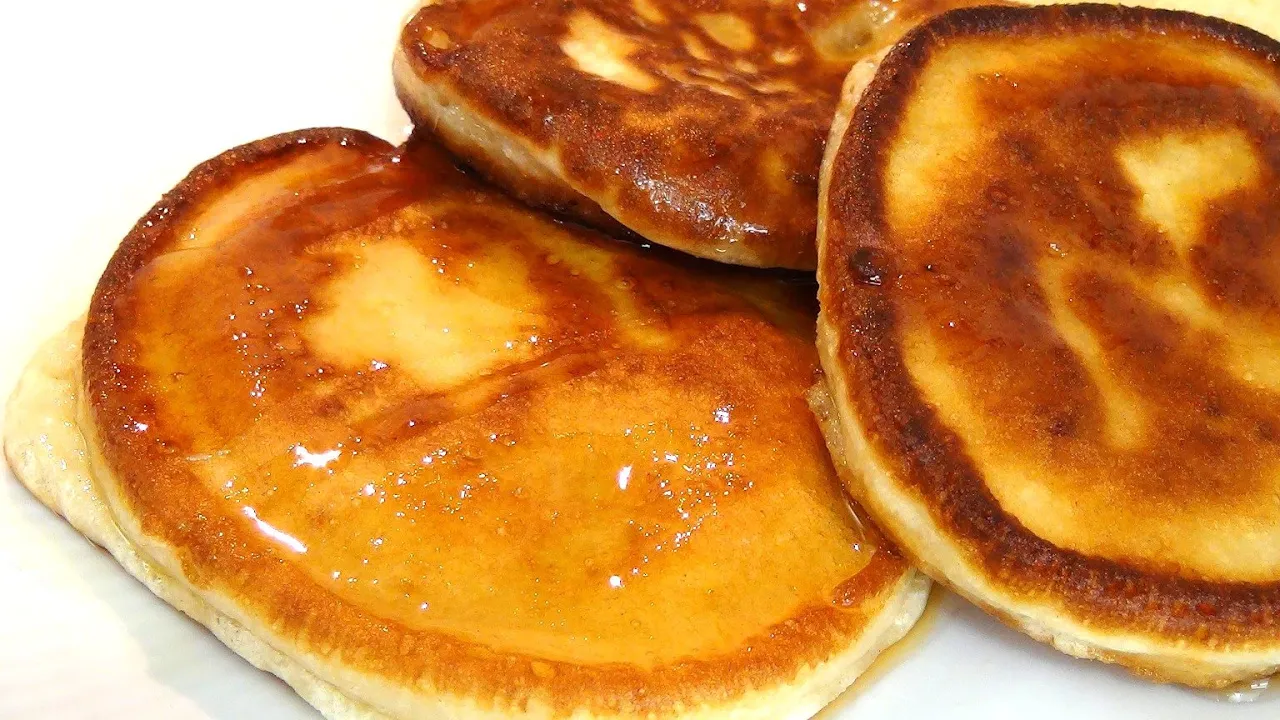 fluffig & weiche Pancakes / die leckersten Pancakes selber machen / Grundrezept für Pancakes