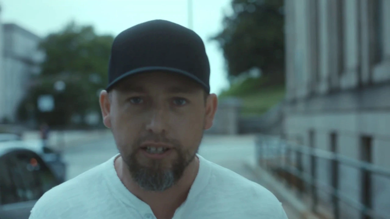 We Are Messengers - Power (Official Music Video) We Are Messengers - Power (Official Music Video)