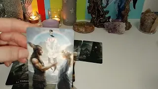 PIENSA EN UNA PERSONA ... TAROT INTERACTIVO...