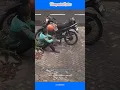Download Lagu bapak ojol ini terus menatap layar henphon nya, dengan penuh harap, orederan masuk ke aplikasi nya.