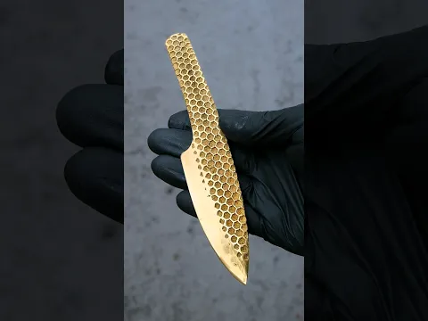 Casting Hexagon Bee Knife out of Scrap