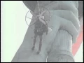 Download Lagu Parachute Glider Gets Tangled in Statue of Liberty