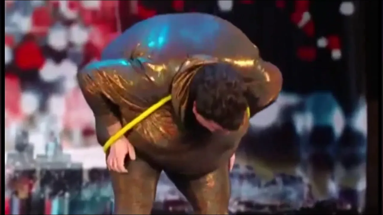 Canada's Got Talent 2012 Auditions 2 - Fat Matt The World's Fattest Contortionist (FULL)
