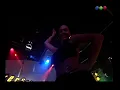 Azul Azul sings "La bomba" - Versus