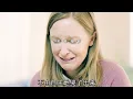 女人走著走著，在大街上變成一把椅子，被人帶回了家，科幻，奇幻，電影，解說，獵奇，懸疑，短片，超能力，short film