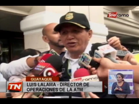 Multa de USD 112,50 por parqueo en doble columna y estacionamiento prohibido