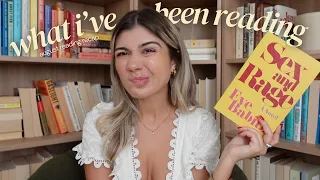 sitting in my library talking about books! (august reading wrap up)