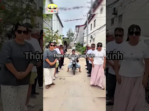 Cô bé này được đối xử như một vị đại boss thực thụ!😳😂😂🤣🤣#shortsvideo #shorts