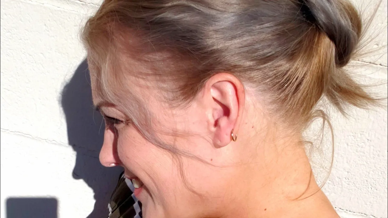 MAKEUP CHALLENGE IN PUBLIC PLACE ||  flight makeup challenge || public reaction || airplane makeup