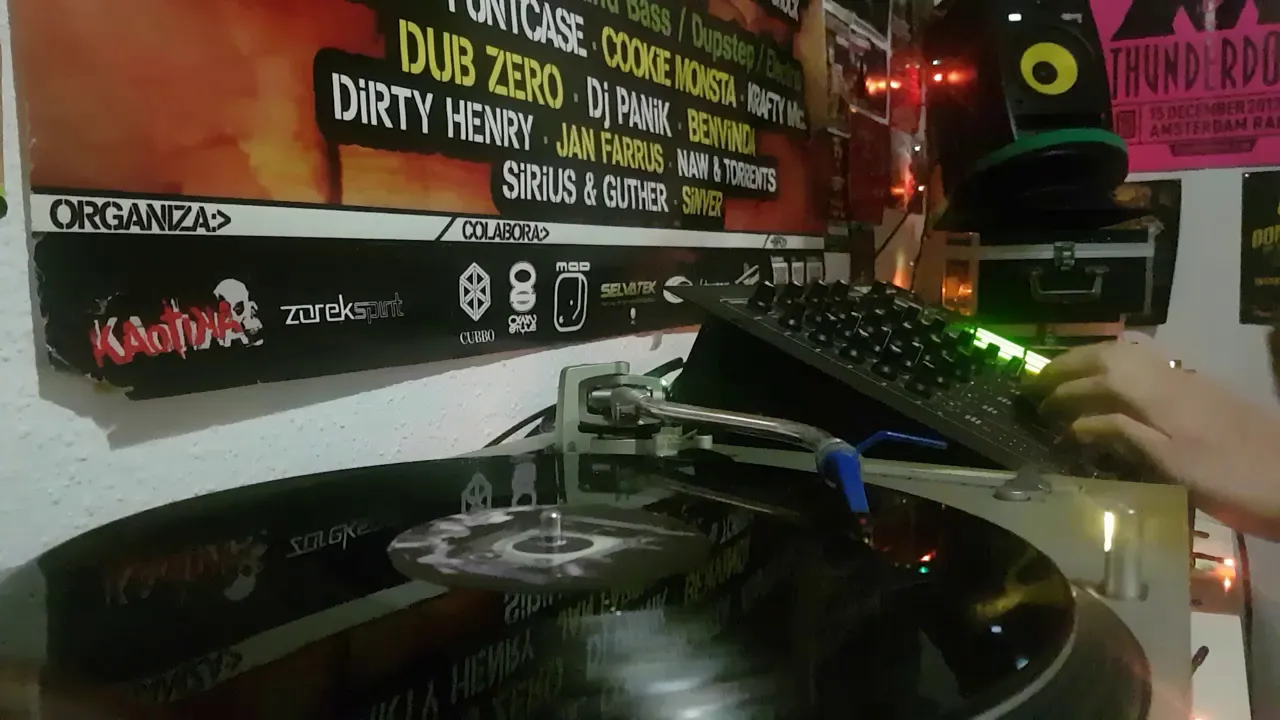 Molella - Originale Radicale Musicale Remix 98 + Joe Inferno - Histeria