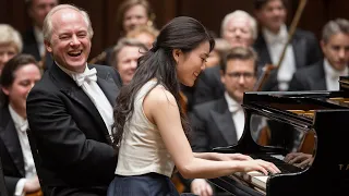 Famous Pianist Laughed At Her Until She Played A Song Which Left Everyone Speechless 