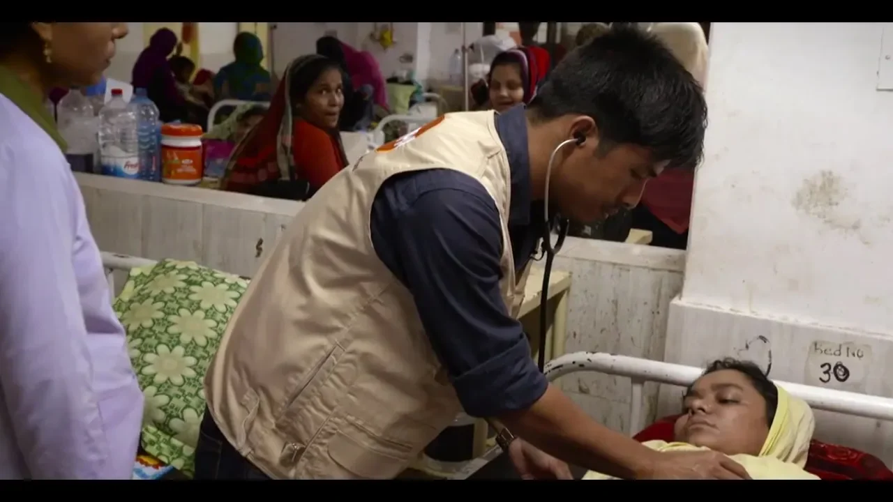 UNFPA doctor on the challenges of reaching Rohingya refugees