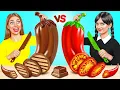 Download Lagu Tantangan Makanan Asli vs Makanan Cokelat | Ide Gila Untuk Memasak Choco DO