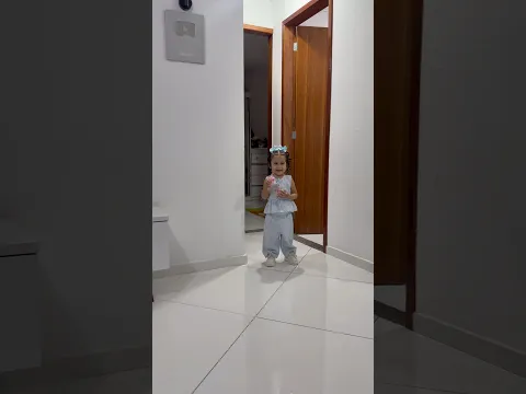 Mirellinha sempre faz isso quando se arruma! 😂🩷
