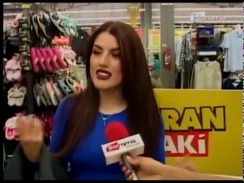 Desfile de candidatas a Reina de Cuenca en el Gran Aki