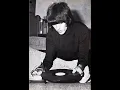 Download Lagu The Beatles - I'm Looking Through You - Isolated Tambourine