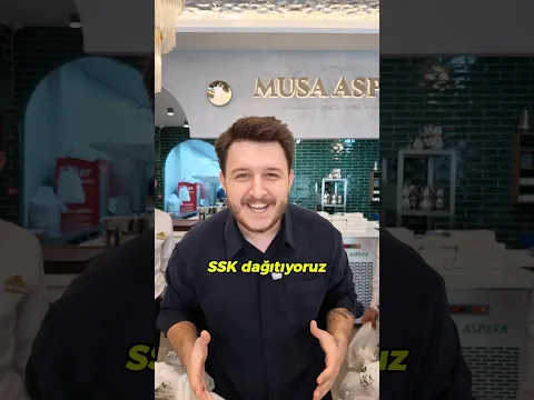 #reklam @musaaspavaizmirBugün İzmir'de sokağa çıktık, bin tane dürüm dağıttık.