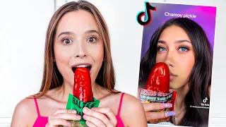 Probando los dulces MAS VIRALES de Tiktok | Laura Mejia