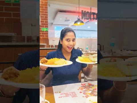 Lunch with team @BongPosto #minivlog #youtubeshorts #vlog #chotpoti