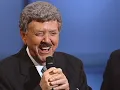 Bill & Gloria Gaither - Glory to God in the Highest [Live] ft. Old Friends Quartet