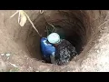 Lagu gali sumur  baru 2 meter sudah muncul air, gali lebih dalam air memancar dari segala arah