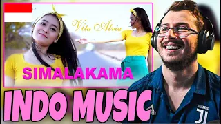 reacting to vita alvia simalakama beautiful indonesian song 