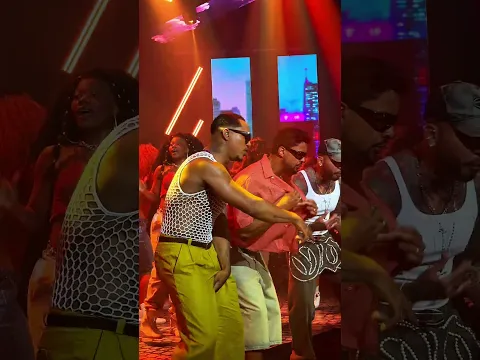 Se essa já ferve agora, imagina quando chegar o verão ao som de "Mostra Que Cê Sabe" 🔥🔥🔥