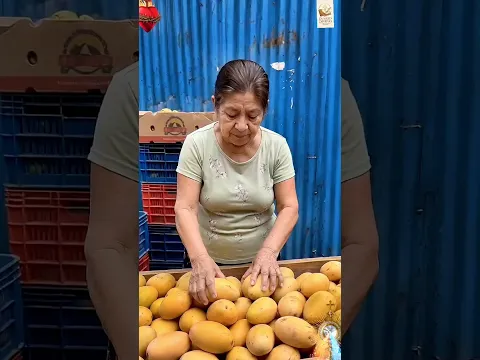 Le dio de comer a una extraña y recibió la bendición más grande 🥭🙏