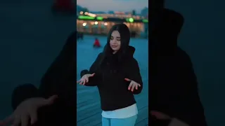 يا عشقك ازمة وفاتت 