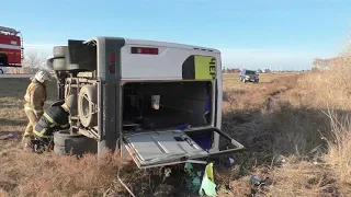 На дороге Омск-Черлак столкнулась иномарка и автобус с 12 пассажирами